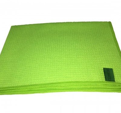 Droogdoek groen van Clean Dry voor streeploos ramen wassen.